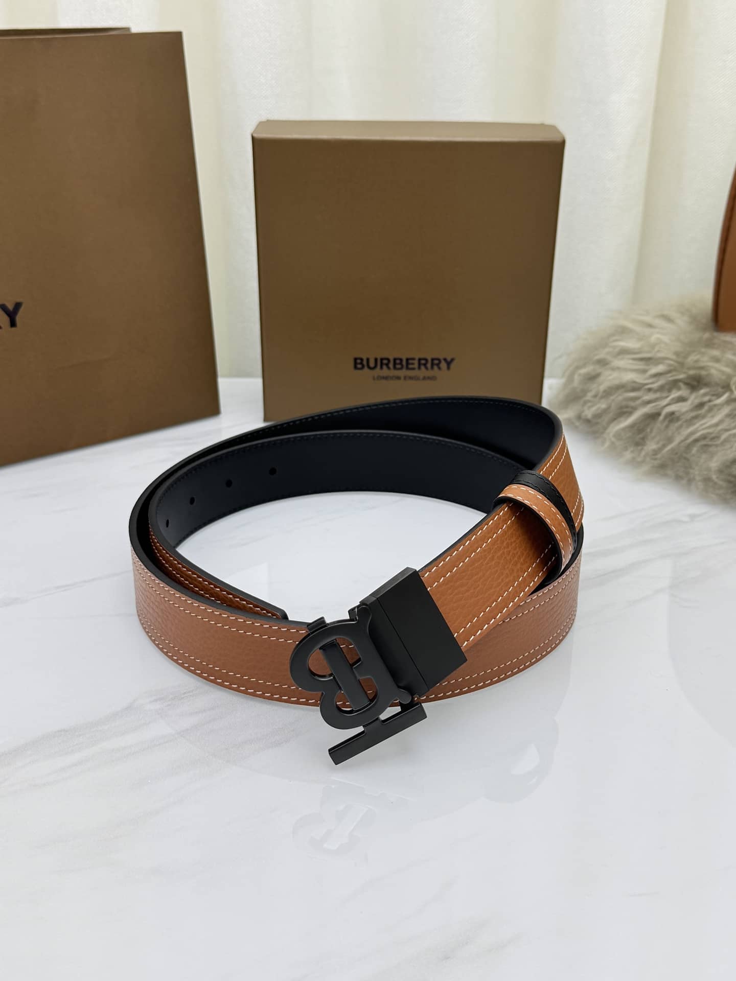 Burberry Belt-016
